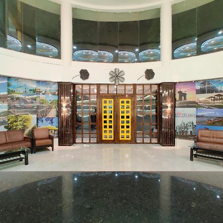 Golden Chariot Hotel Даман Екстериор снимка